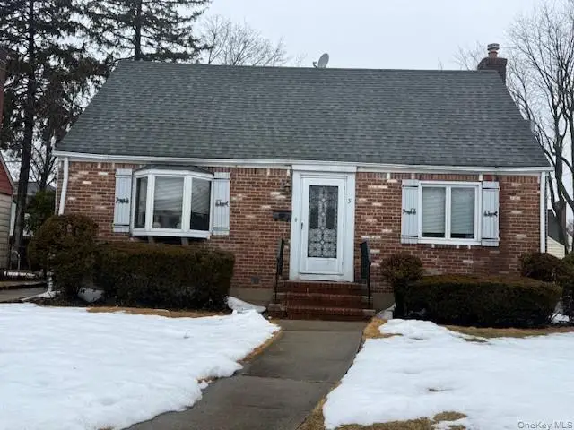 31 Prince Street, New Hyde Park, NY 11040 - #1