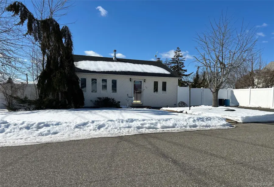 30 Jenkins Avenue, North Babylon, NY 11703 - #2