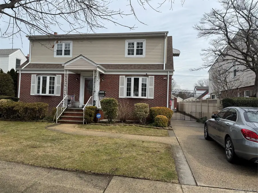 48 Orchid Lane, New Hyde Park, NY 11040 - #2