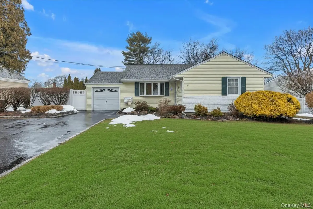 6 Longford Street, Huntington, NY 11743 - #1
