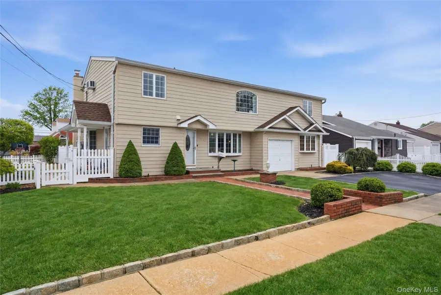 450 Ocean Avenue, Massapequa Park, NY 11762 - #2