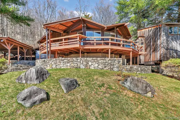 29 Lakeview Drive, Tomkins Cove, NY 10986