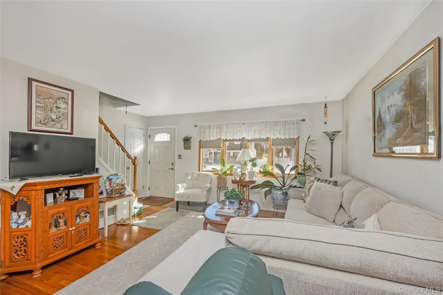 161 Irving Avenue, North Babylon, NY 11703 - #2