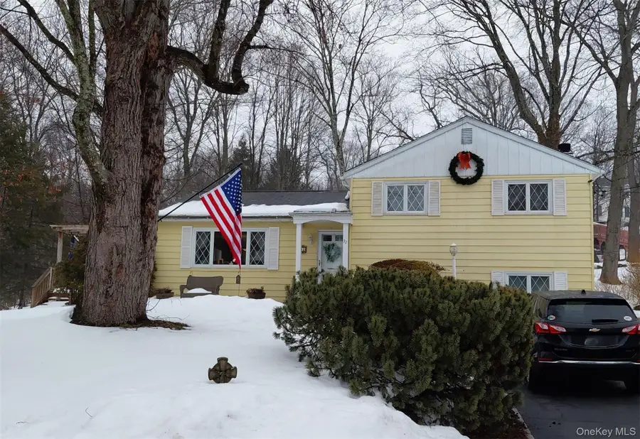 32 Woodland Boulevard, Cortlandt Manor, NY 10567 - #2