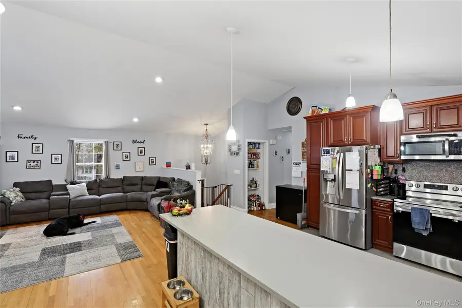 23 Hazelwood Road N, Wurtsboro, NY 12790 - #3