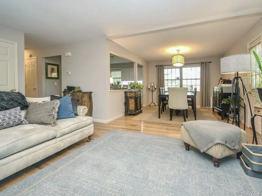 3 Ale Court, Centerport, NY 11721 - #3