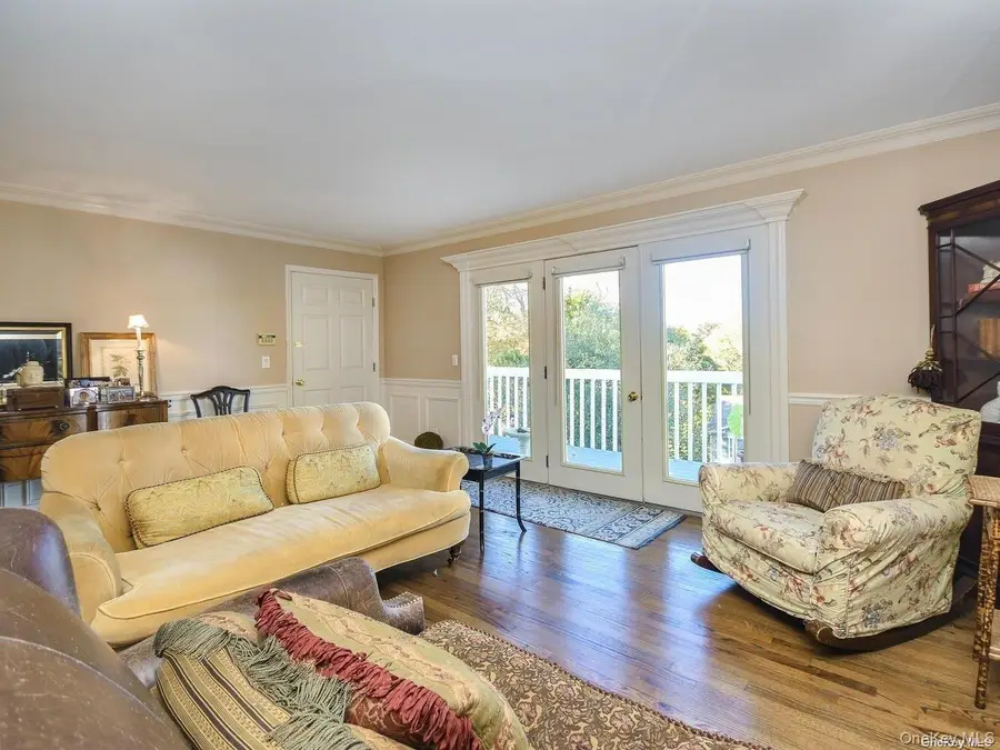 4 Ale Court, Centerport, NY 11721 - #2