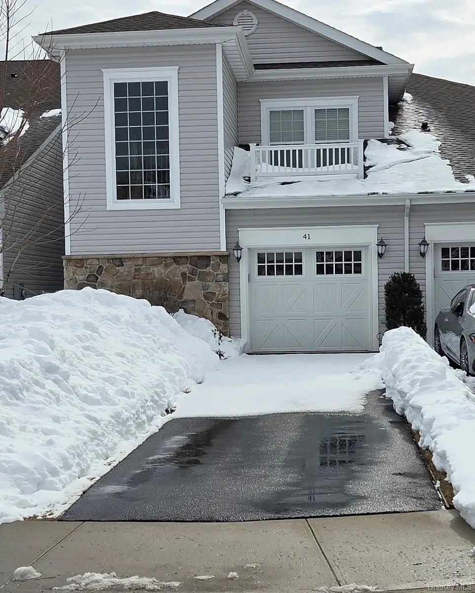 41 Greentree Court, Shirley, NY 11967 - #1