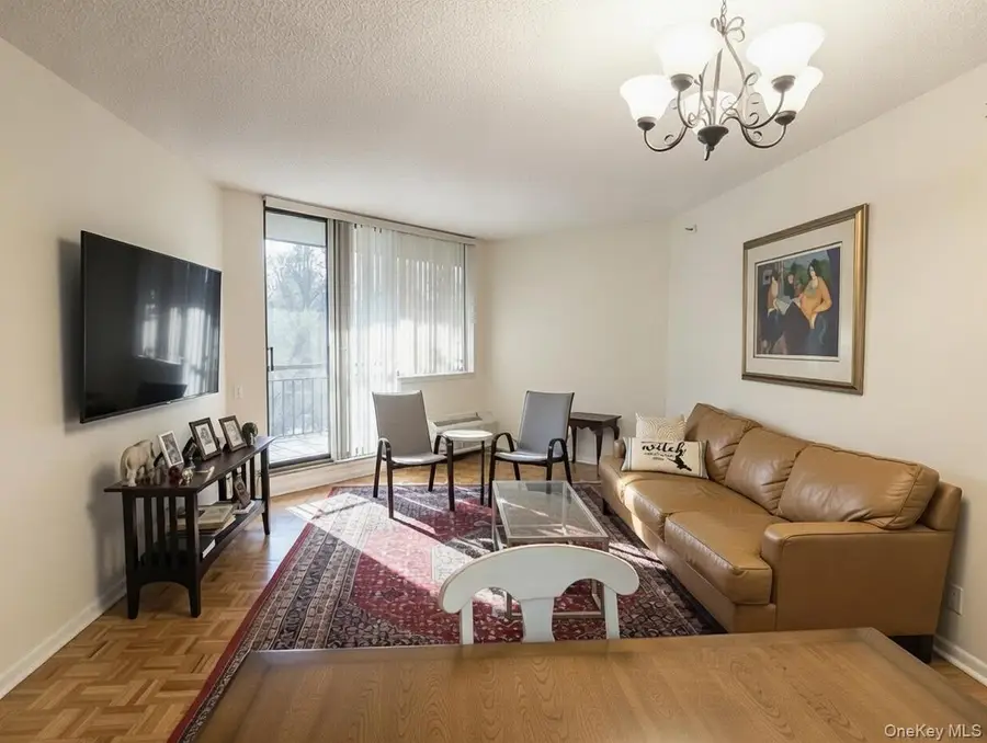 50 E Hartsdale Avenue #1O, Hartsdale, NY 10530 - #3