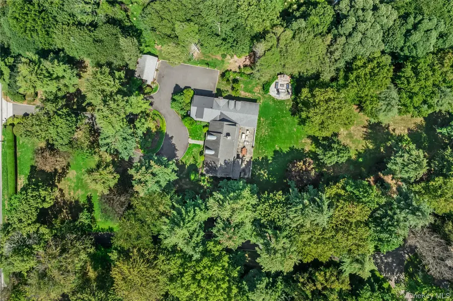 10 Middle Hollow Road, Lloyd Harbor, NY 11743 - #3