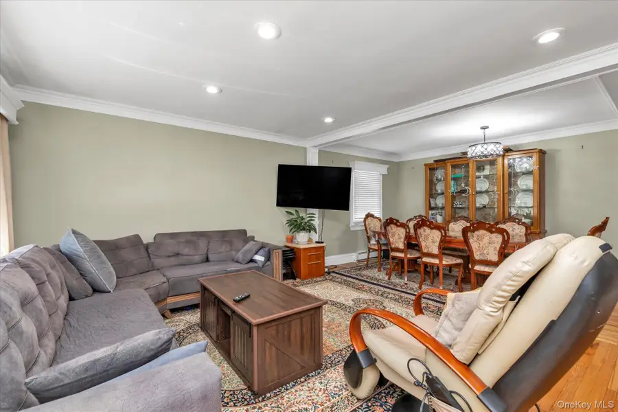 2463 Lindy Road, Westbury, NY 11590 - #3