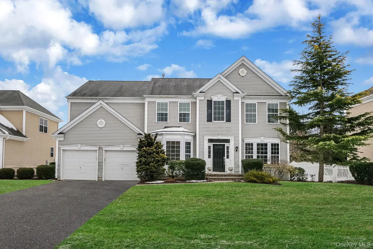 27 Avolet Court, Mount Sinai, NY 11766 - #1