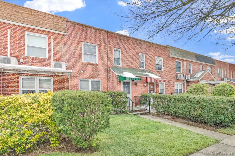 5649 206th Street, Oakland Gardens, NY 11364 - #2