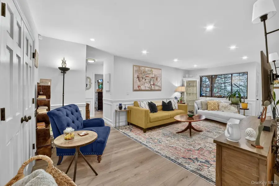 121 Foxwood Circle #121, Mount Kisco, NY 10549 - #3