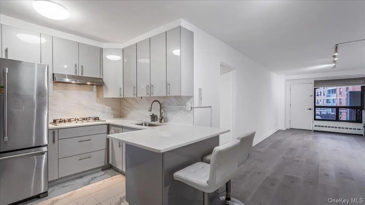 61-35 98th St #7G, Rego Park, NY 11374 - #1