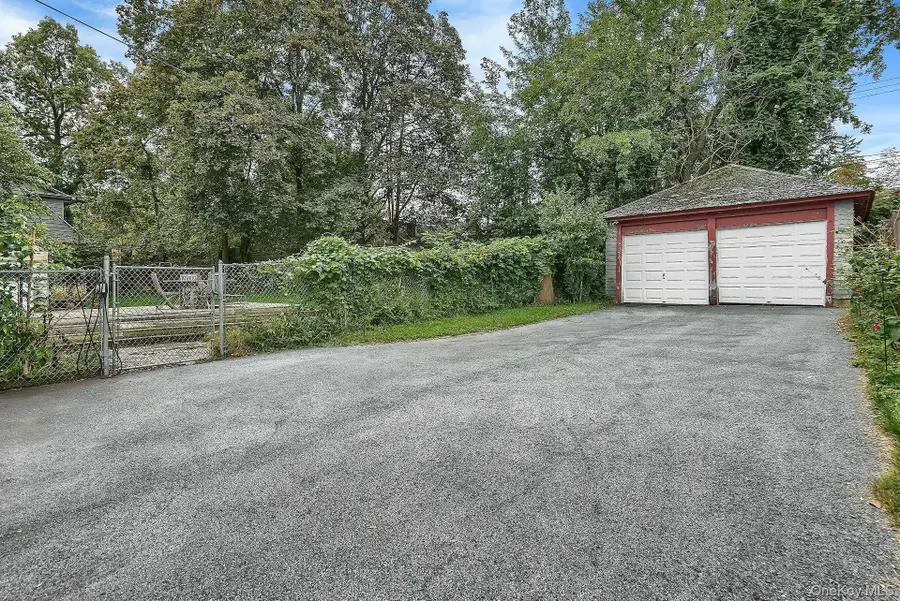 105 Hooker Avenue, Poughkeepsie, NY 12601 - #3