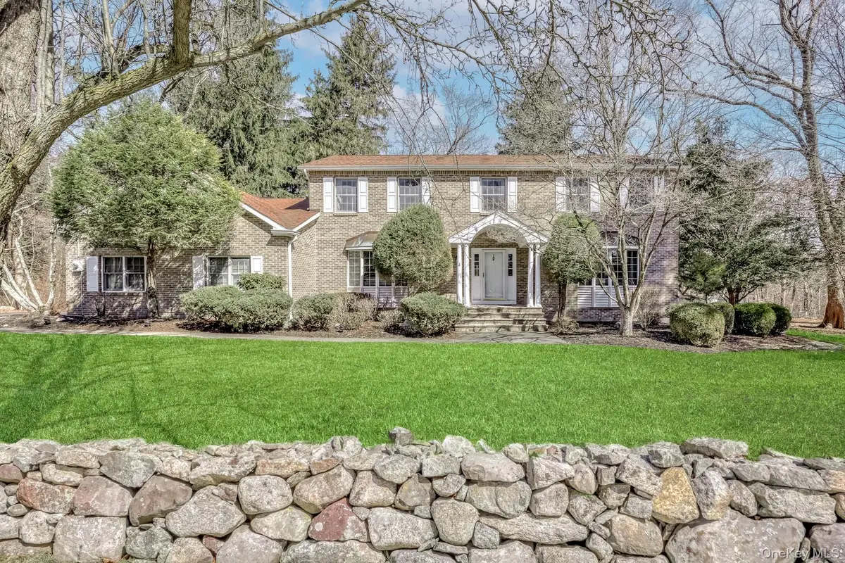 4 Kings Gate Road, Suffern, NY 10901 - #1