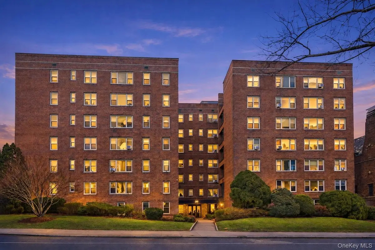 30 N Broadway #5H, White Plains, NY 10601 - #1