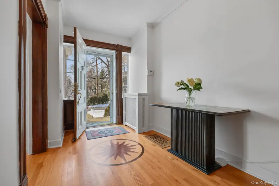 401 Heathcote Road, Scarsdale, NY 10583 - #2