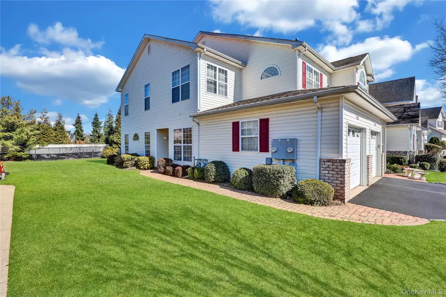 85 Constantine Way, Mount Sinai, NY 11766 - #2