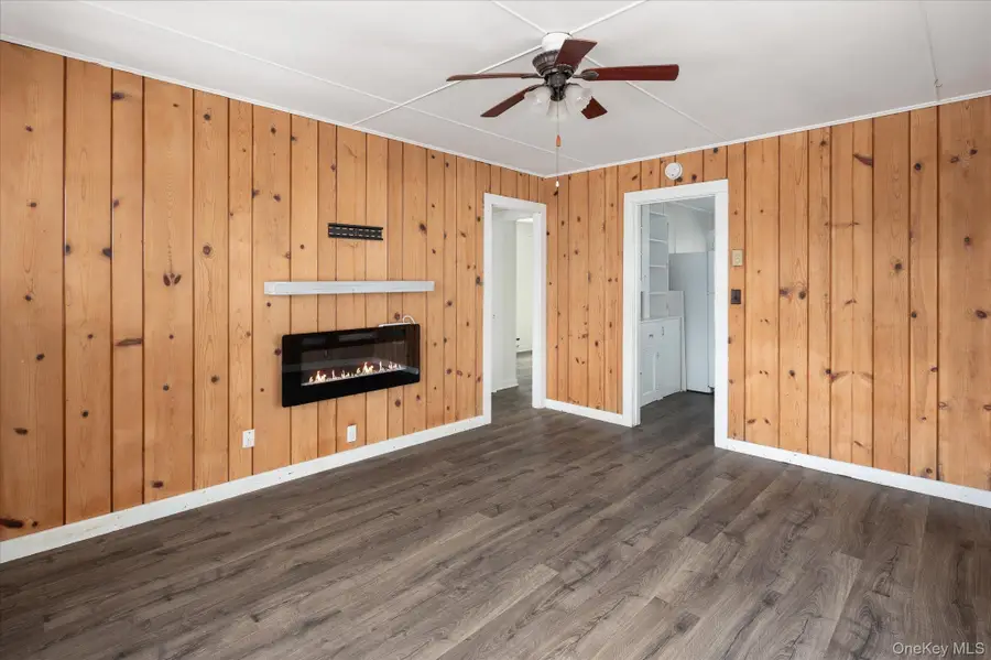 17 Argyle Street, Lake Peekskill, NY 10537 - #3