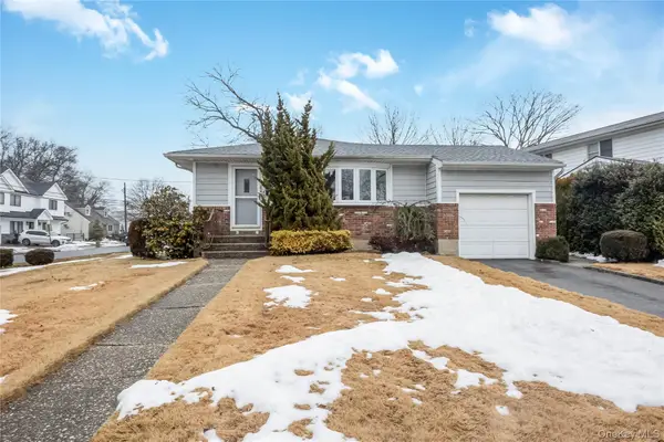 101 Franklin Street, Massapequa Park, NY 11762