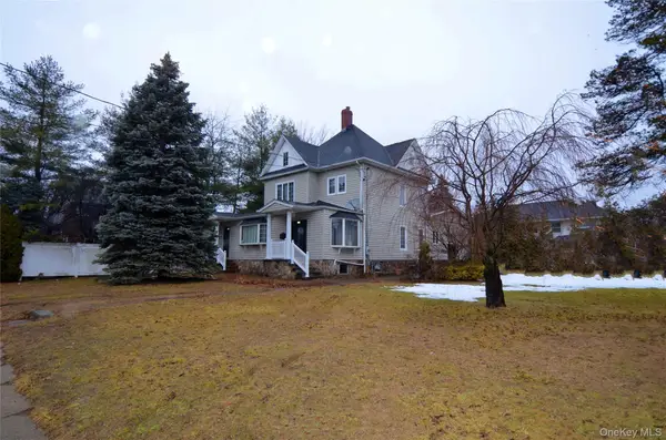 217 Lincoln Avenue, Rockville Centre, NY 11570