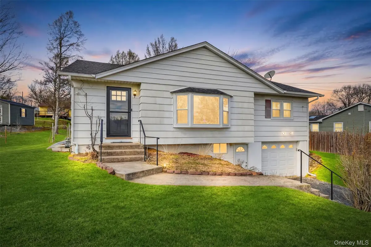 19 Valewood Drive, New Windsor, NY 12553 - #1