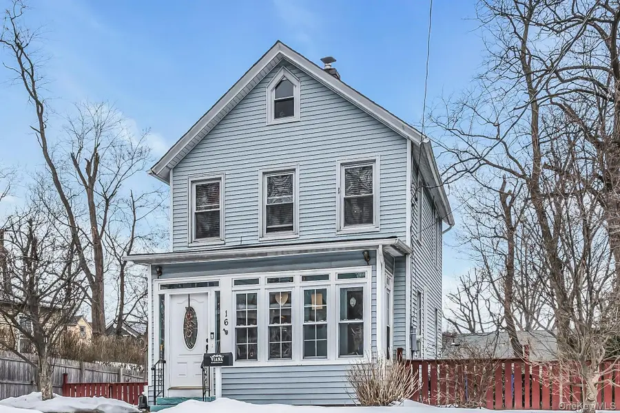 16 Altamont Avenue, Sea Cliff, NY 11579 - #3