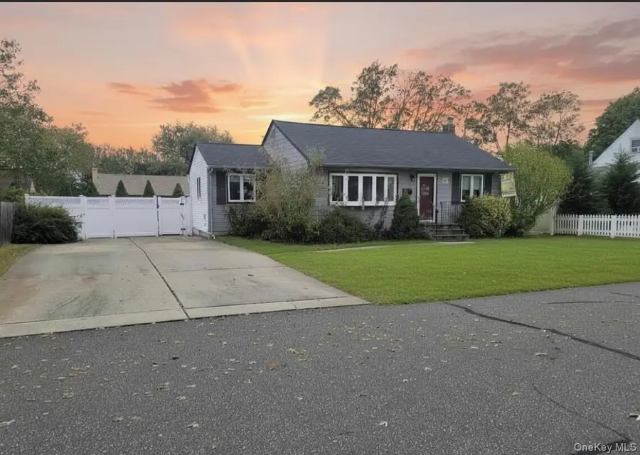 449 52nd Street, Lindenhurst, NY 11757 - #2