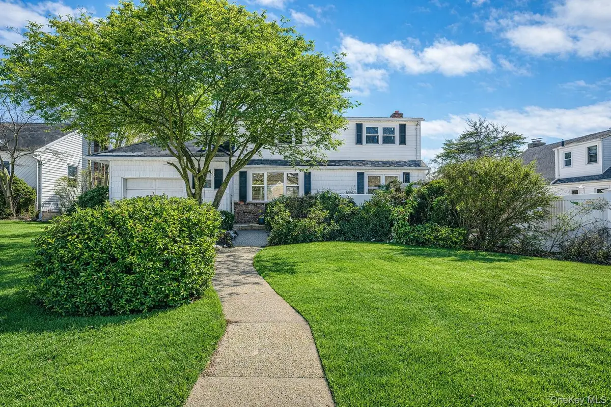 420 Devonshire Road, Baldwin, NY 11510 - #1