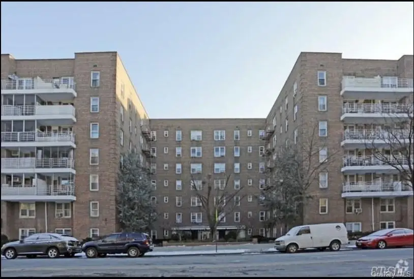 62-59 108 Street #3J, Forest Hills, NY 11375 - #1