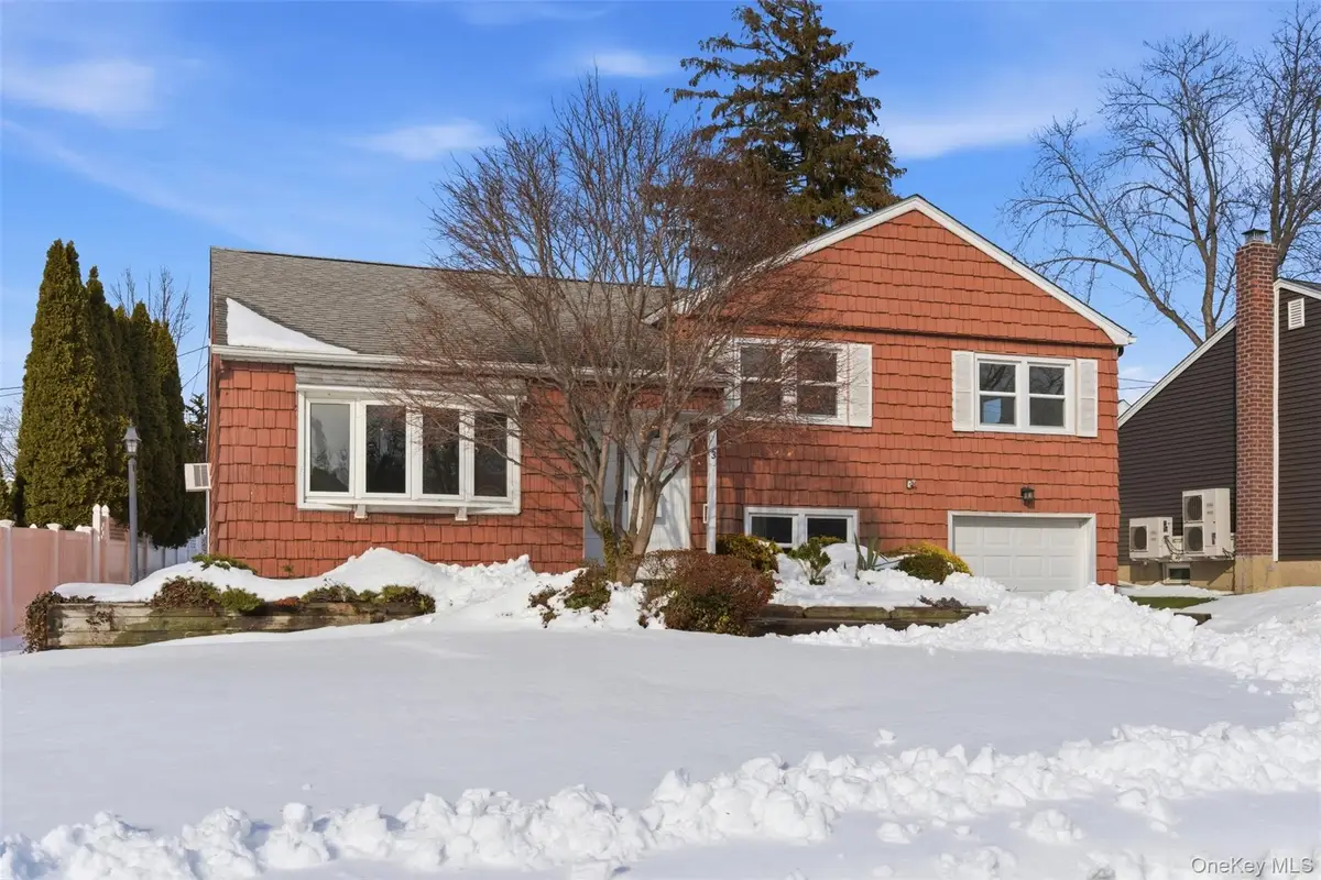 3 Bayberry Drive, Plainview, NY 11803 - #1