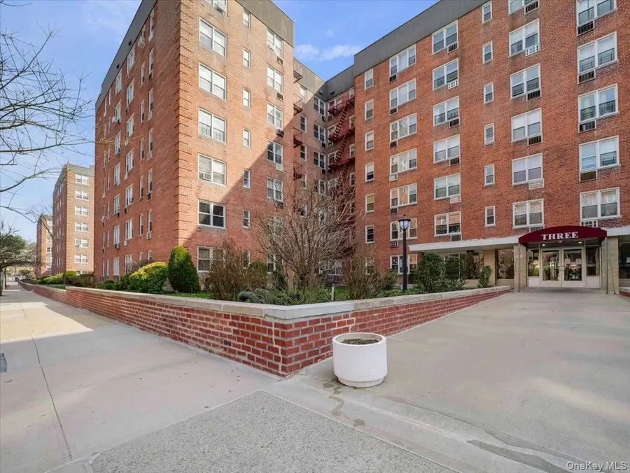 3 Sadore Ln #4P, Yonkers, NY 10710 - #3