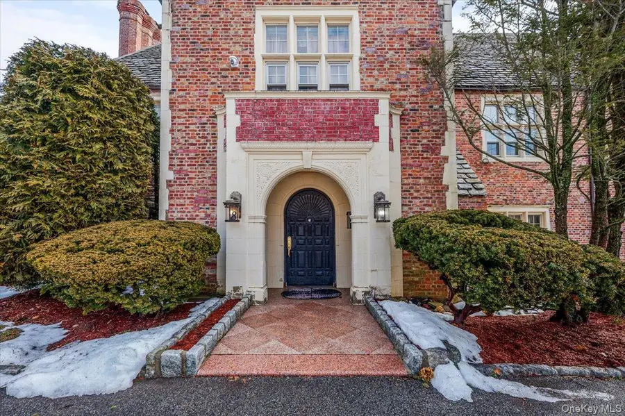 8 Eastway, Bronxville, NY 10708 - #3