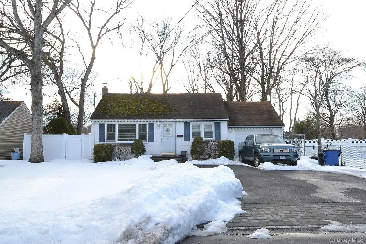 1362 Ackerson Boulevard, Bay Shore, NY 11706 - #1