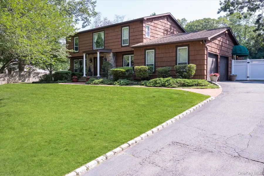 219 Burrs Lane, Dix Hills, NY 11746 - #2