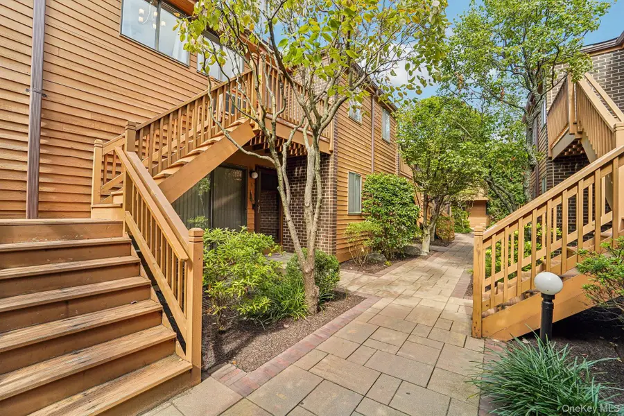 15 Greenridge Avenue #16, White Plains, NY 10605 - #3