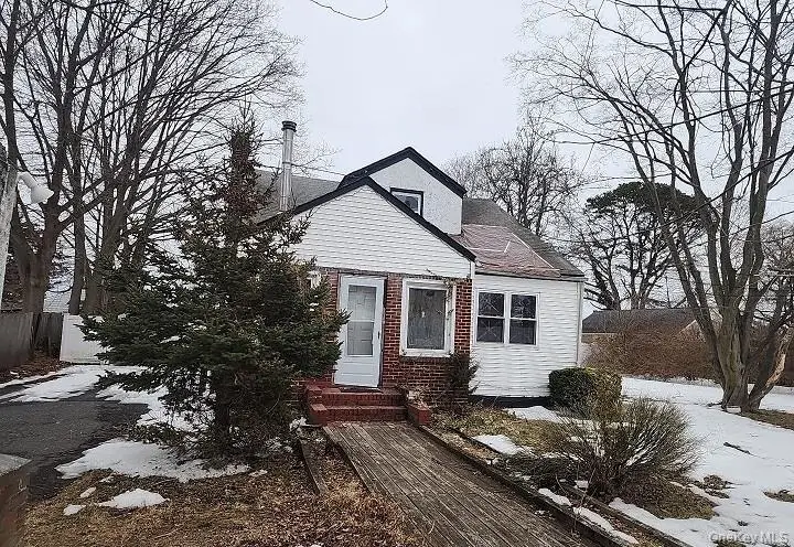 34 Pineview Boulevard, Central Islip, NY 11722 - #1