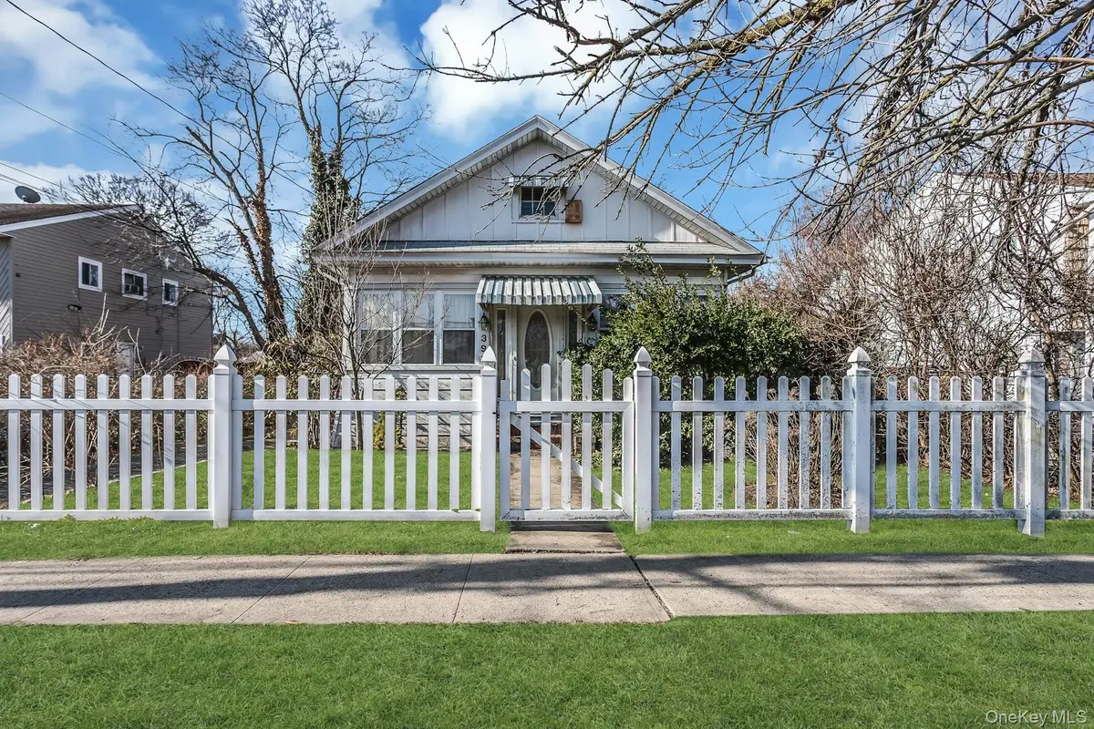 398 Babylon Turnpike, Freeport, NY 11520 - #1