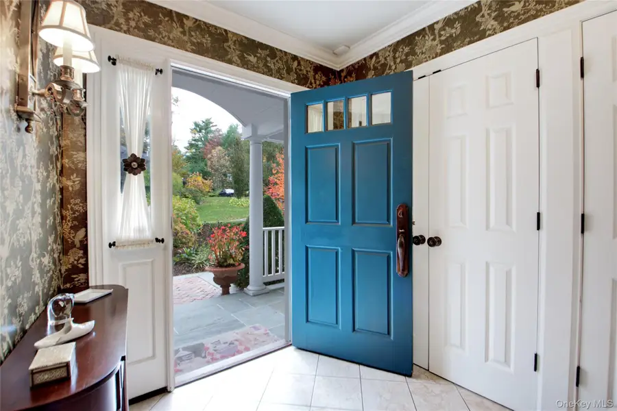 110 Birch Drive, East Hills, NY 11576 - #3