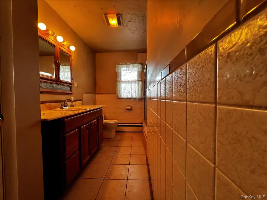 24 Lorraine Boulevard, Poughkeepsie, NY 12603 - #3