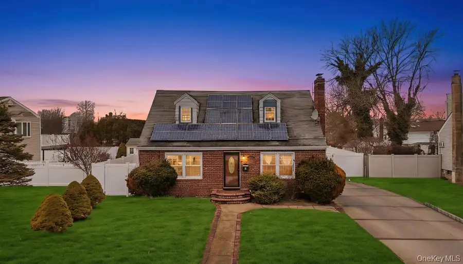 212 Bergen Court, Copiague, NY 11726 - #2