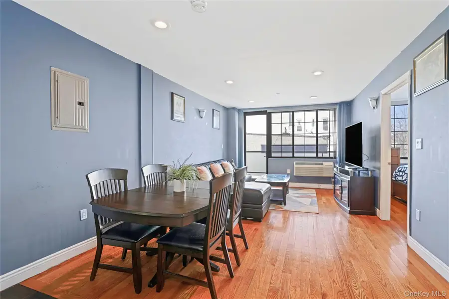 311 Saint Nicholas Avenue #3H, Ridgewood, NY 11385 - #3
