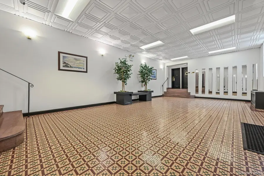 185 Atlantic Avenue #C1, Lynbrook, NY 11563 - #2