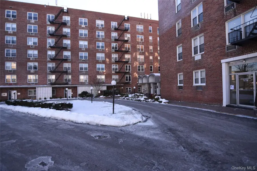 54-44 Little Neck Parkway #6H, Little Neck, NY 11362 - #3