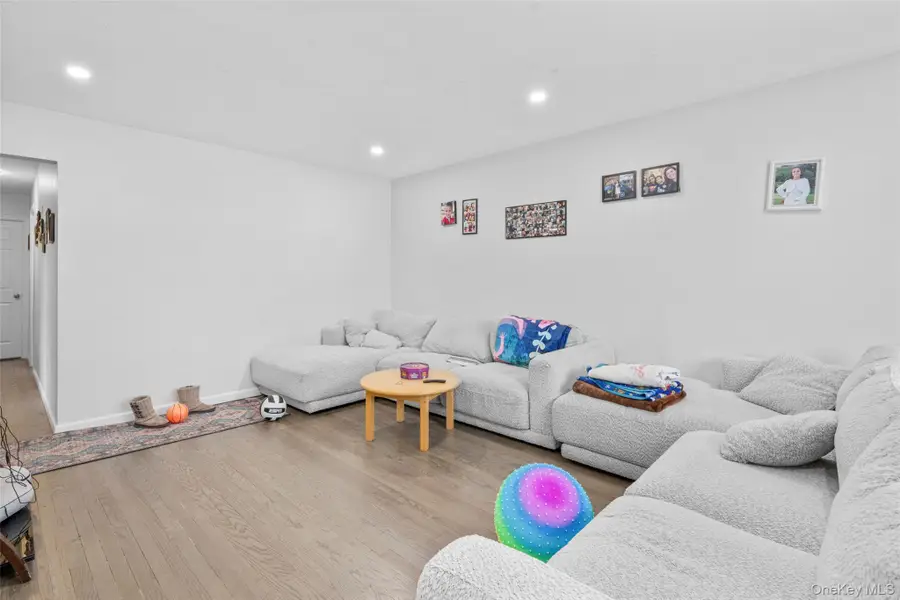 66 Harding Avenue, White Plains, NY 10606 - #3