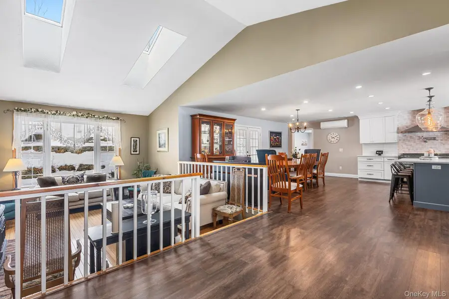 21 Straub Drive, Pleasant Valley, NY 12569 - #3