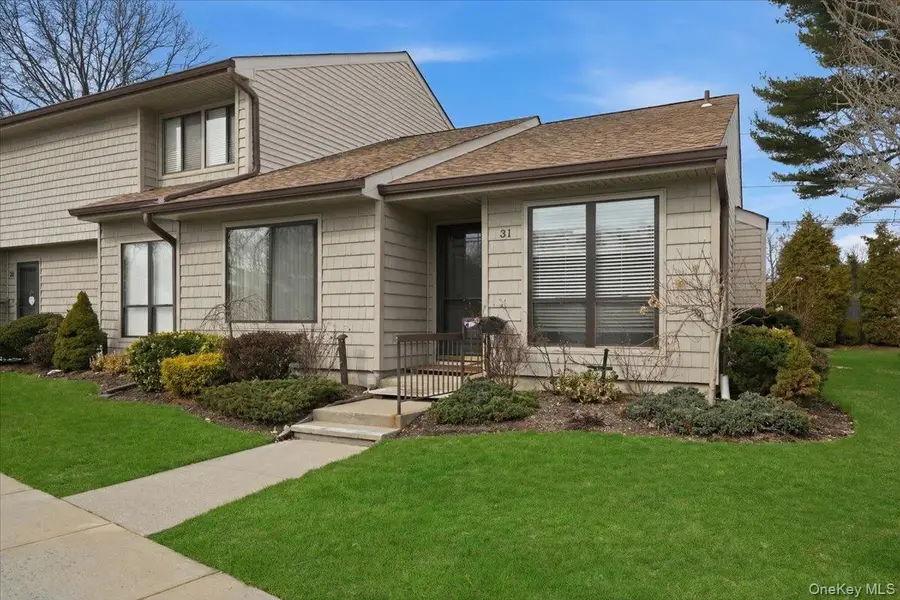 31 Stanford Court, Wantagh, NY 11793 - #3