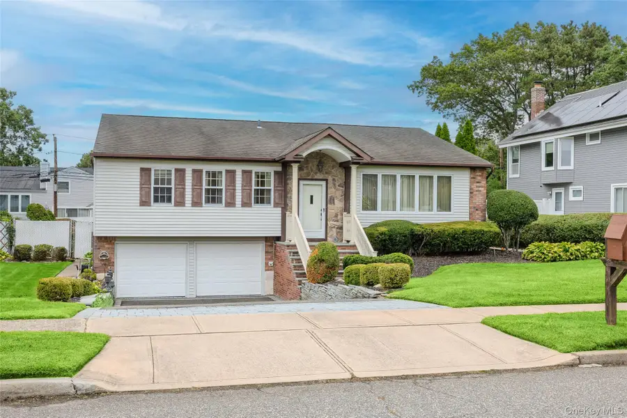 3 Louis Place, Nesconset, NY 11767 - #3